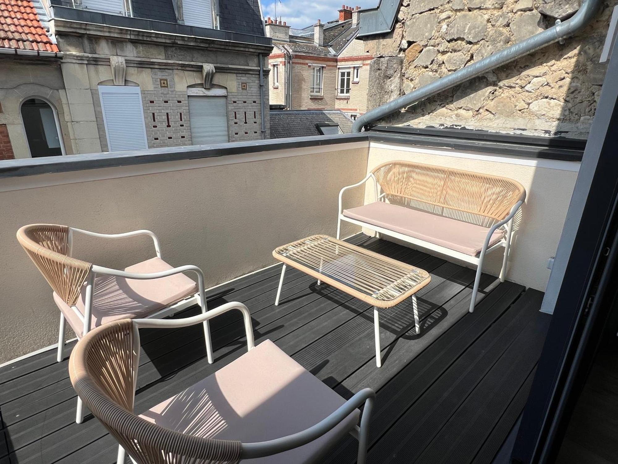 Mm Suites Town House Terrasse Reims Extérieur photo